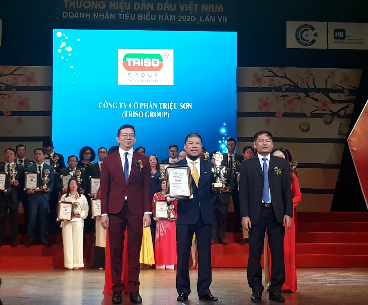 Triso Group (Sở hữu nhãn hàng Sâm Báo Triso) vinh dự nhận giải Top 10 Thương hiệu dẫn đầu năm 2020