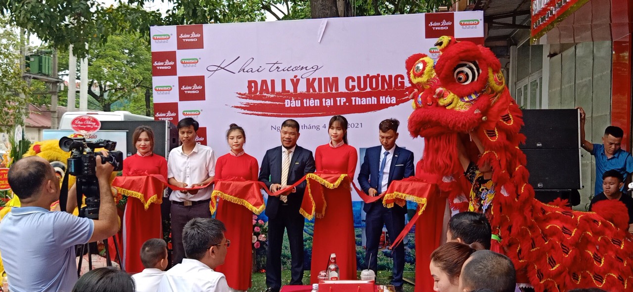 Điểm lại những hình ảnh ấn tượng của buổi lễ khai trương đại lý kim cương đầu tiên của Sâm Báo Triso tại Tp. Thanh Hóa