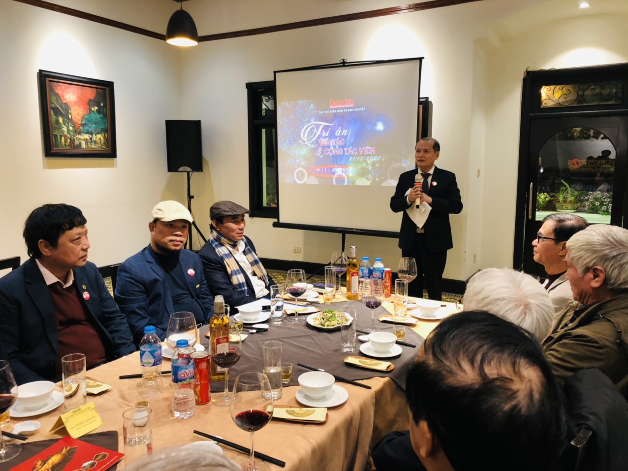 Vui tiệc Tất niên của Báo Diễn đàn Doanh nghiệp cùng Rượu Sâm Báo Triso