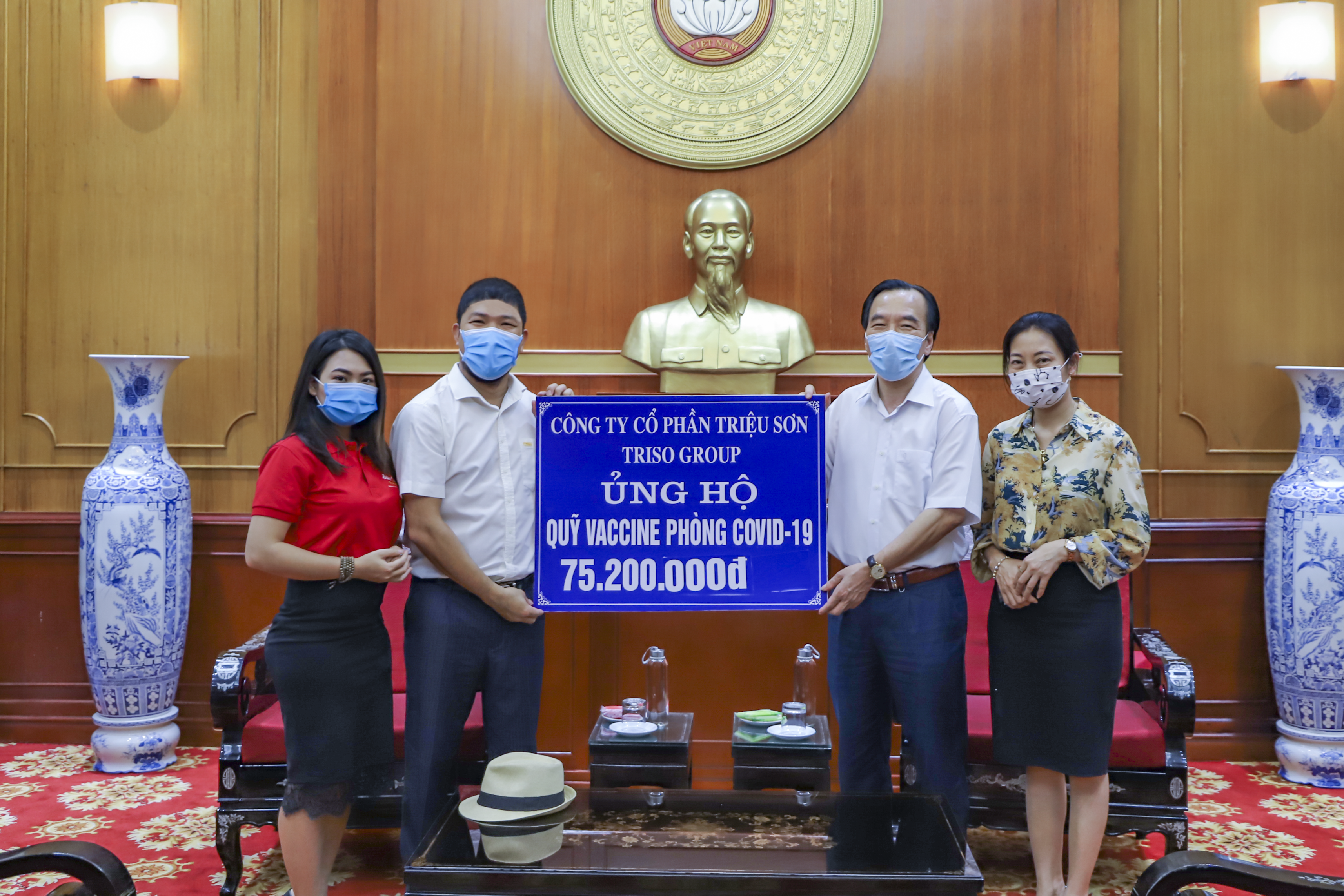 Báo Doanh nghiệp và Thương hiệu đưa tin: Triso Group đồng hành cùng Quỹ vaccine phòng, chống Covid – 19