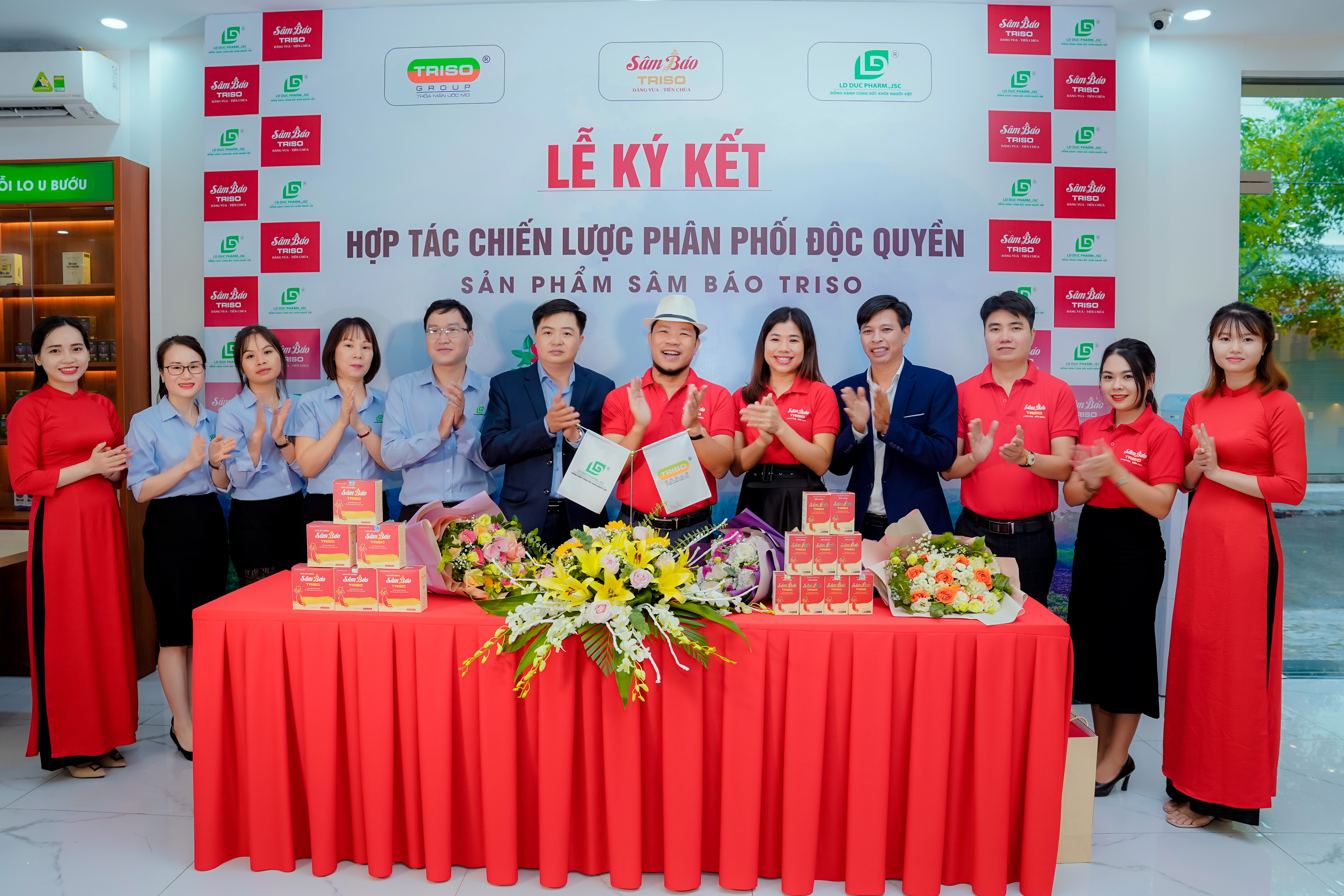 Những khoảnh khắc ấn tượng trong lễ kí kết hợp tác chiến lược phân phối độc quyền sản phẩm Sâm Báo Triso
