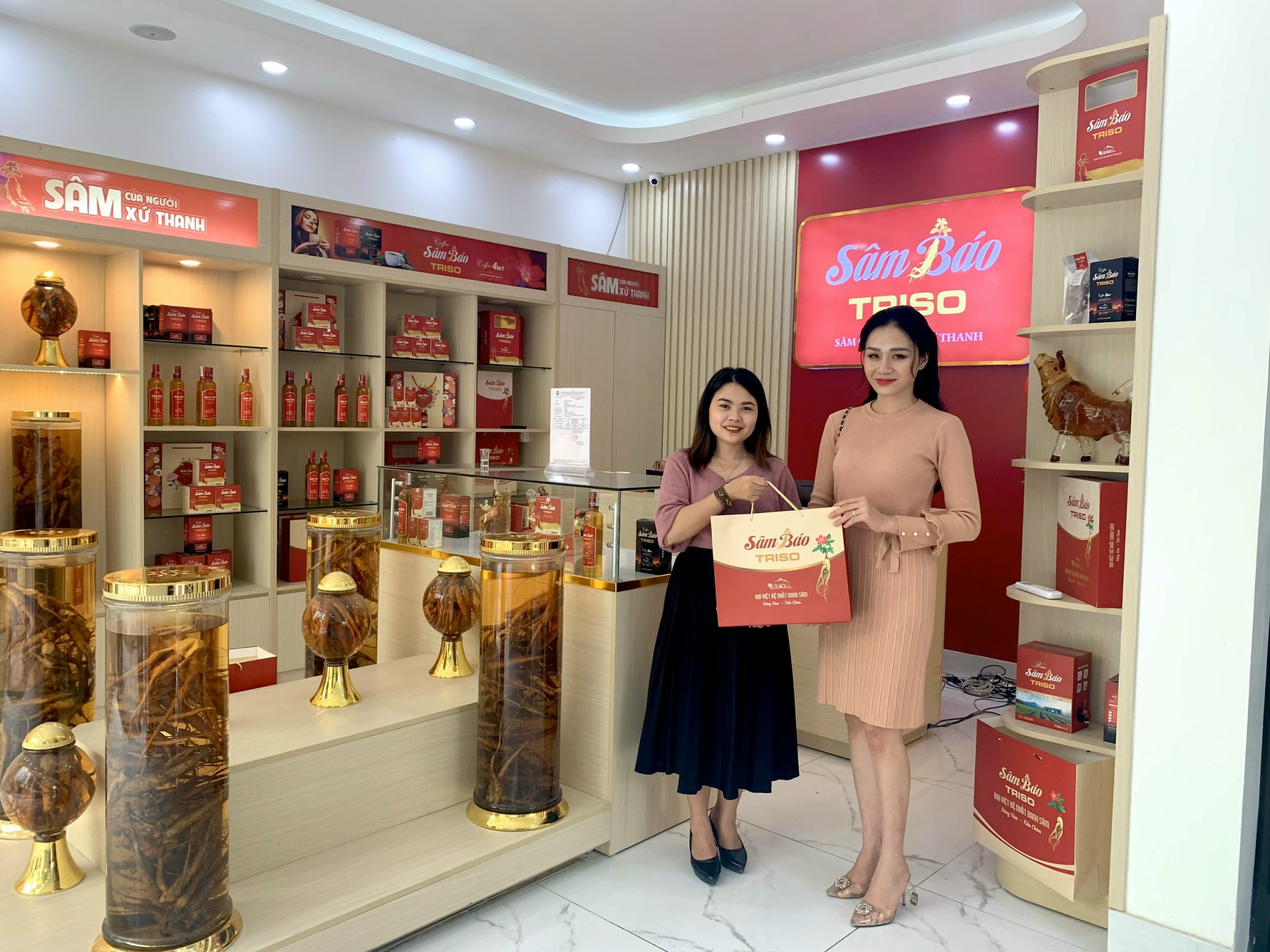 MC, Diễn viên Su Trang yêu thích trải nghiệm các sản phẩm của Sâm Báo Triso