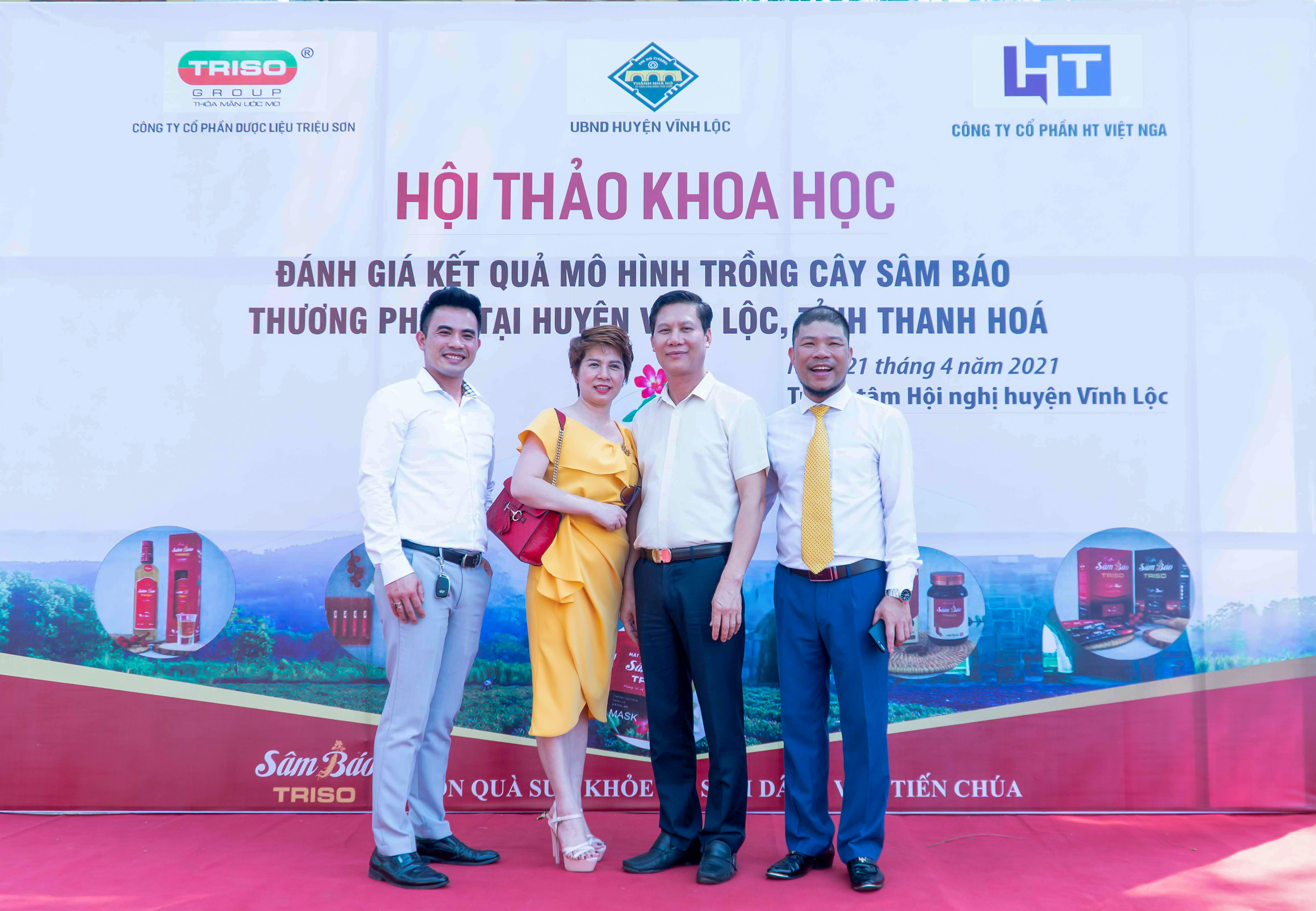 Những khoảnh khắc ấn tượng tại Hội thảo Khoa học về cây Sâm Báo